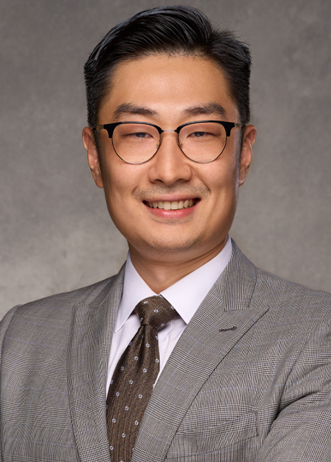 Peter Y. Roh 