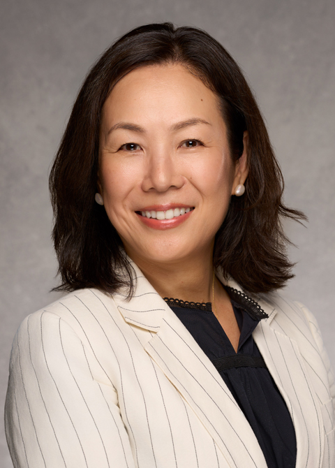 Yumi  Higashi 